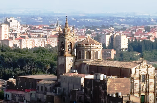 Caltagirone. “Finanziamento recuperato”: quasi 500mila euro per l'ex scuola di via Amoroso, diventerà un centro di aggregazione per minori